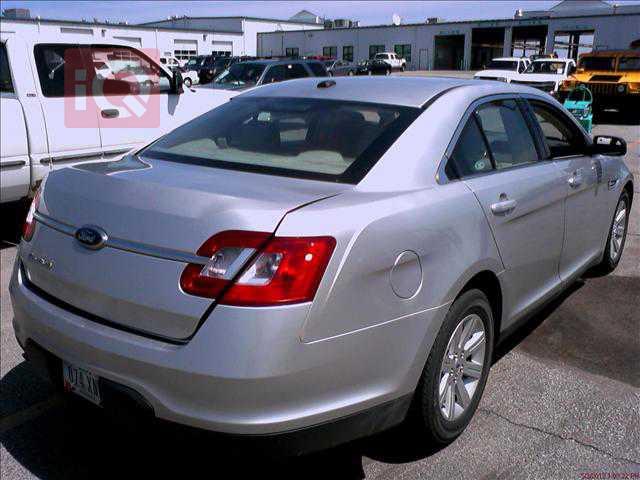 Ford Taurus